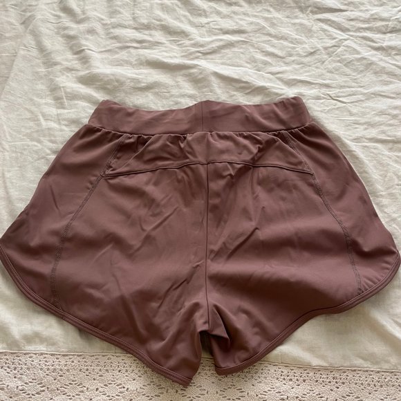 One Muse Shorts - Picture 2 of 3